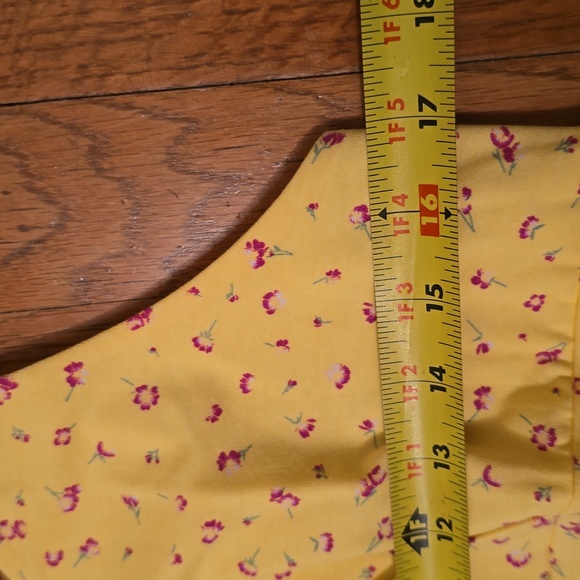 SO BRAND WOMENS WRAP FRONT YELLOW FLORAL CAMI WITH ADJUSTABLE STRAPS SIZE XXL - Picture 11 of 14